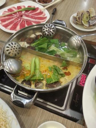 Yeebo Seafood & Hot Pot Restaurant